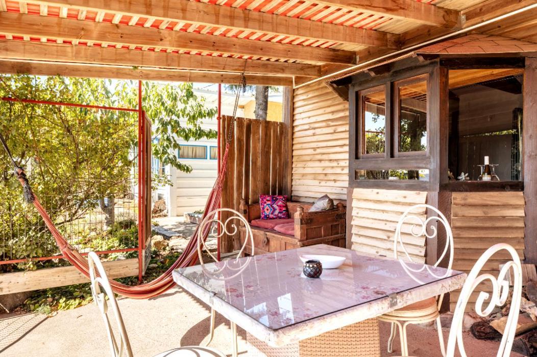 Si-Har Chalets Nimrod ภายนอก รูปภาพ